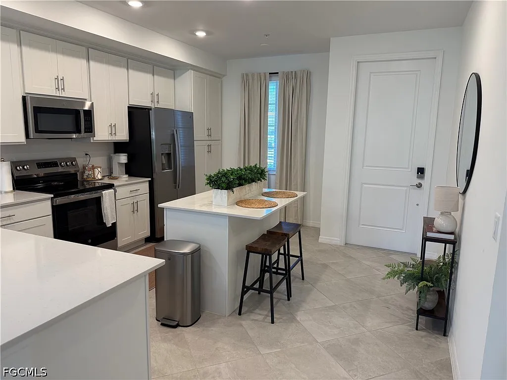 2 bed, 2.0 bath, 1120 sqft, $3,000 — Photo 3
