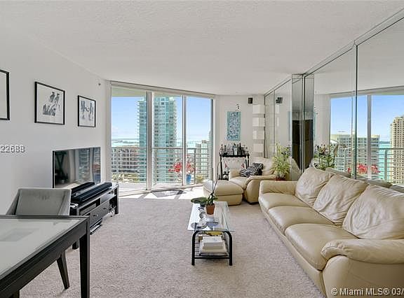 2nd image of 325 Biscayne Blvd #3217