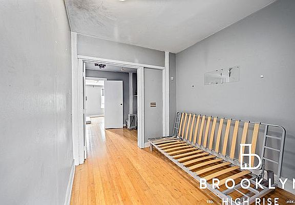 4th image of 689 Park Ave APT 3L