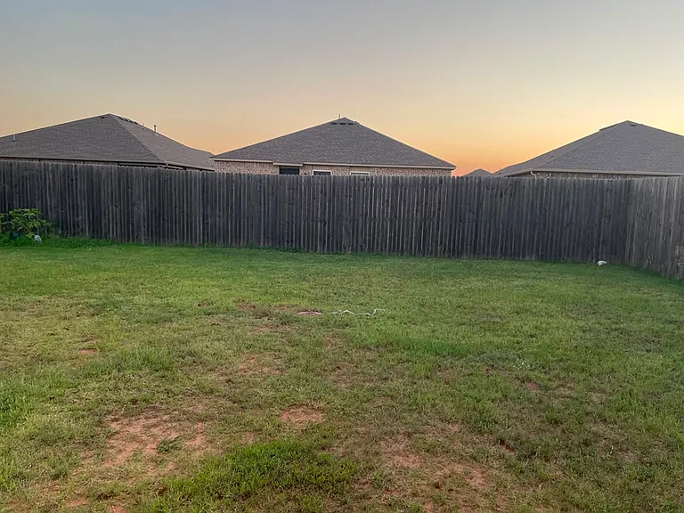 1813 Melanie Dr — Photo 19