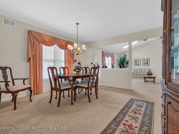 5th image of 2346 N Chanticleer Court
