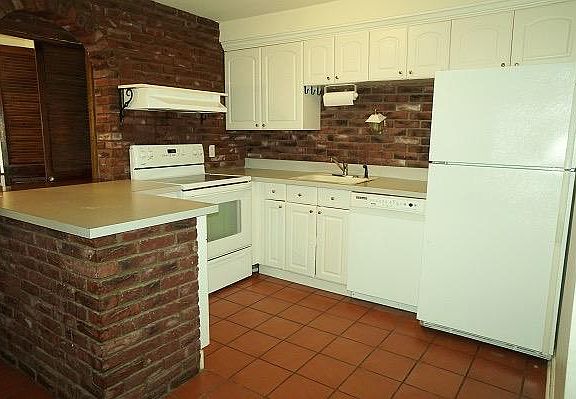 5th image of 624 Cresson Ln