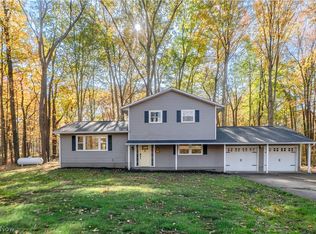 5664 McCormick Rd, Ravenna, OH 44266