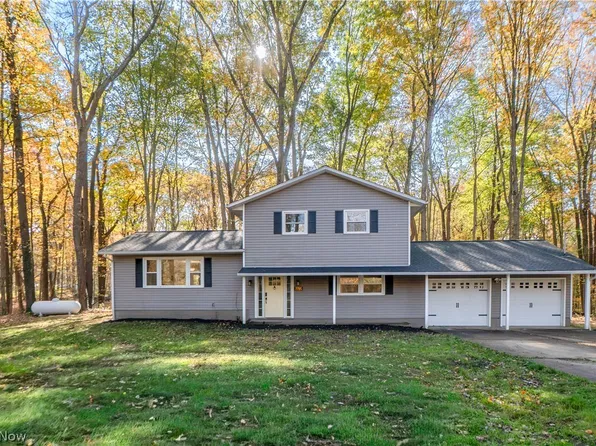 5664 McCormick Rd, Ravenna, OH 44266
