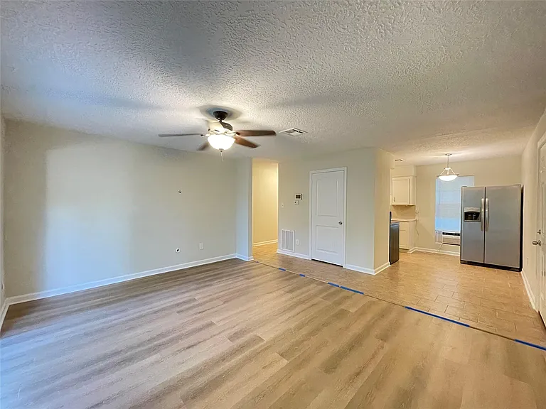 12010 Flushing Meadows Dr — Photo 4