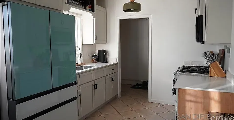 2 bed, 837 sqft, $2,900 — Photo 3