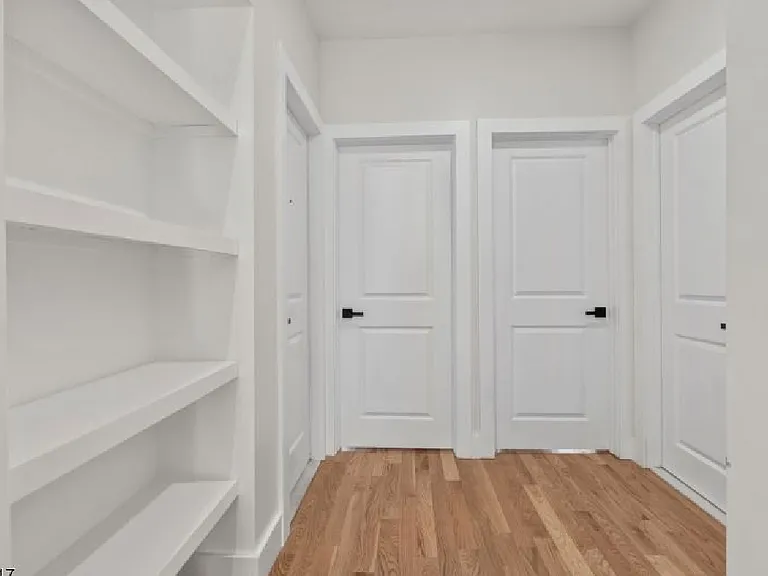 180 N 12th St #1 — Photo 15