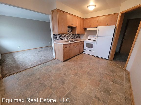 3rd image of 1820 Bromley St #10