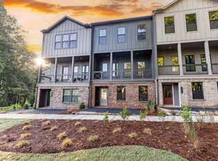 145 Firefly Cir, Alpharetta, GA