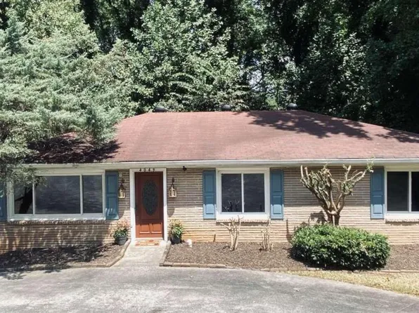 4049 Green Oak Dr, Atlanta, GA 30340