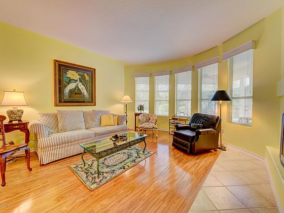 4th image of 4768 Parkstone Dr