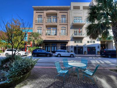 2214 Post Office St #3A, Galveston, TX, 77550