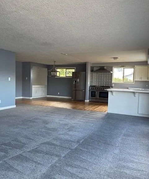 740 Berg Ct NW — Photo 9