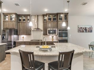 9048 Graford Rdg, Fair Oaks Ranch, TX 78015