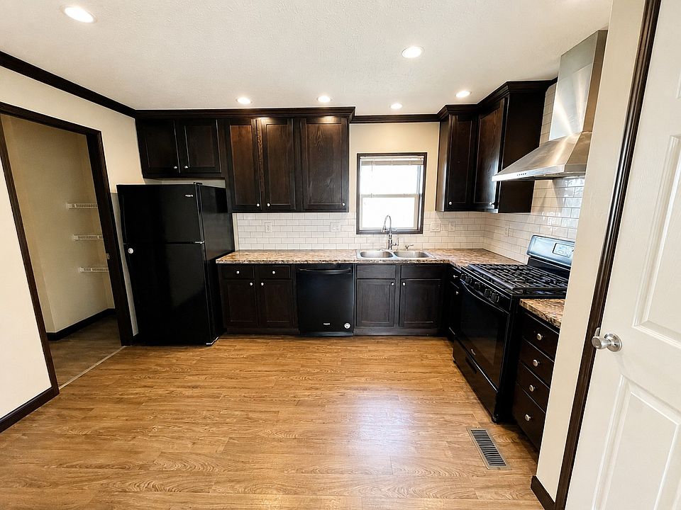 1st image of 5 Sparrow Hill Dr #327