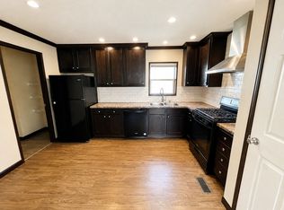 5 Sparrow Hill Dr #327, Lake Orion, MI 48359