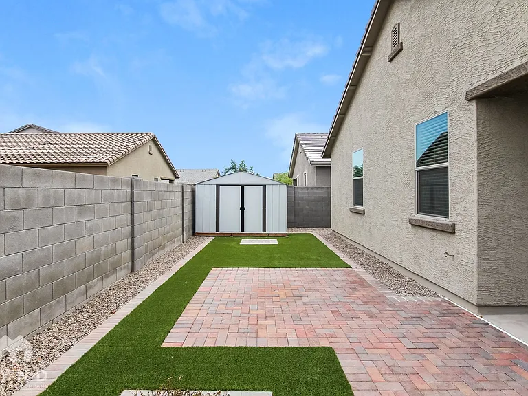 7340 W Preston Ln — Photo 15