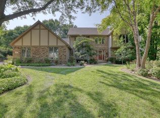 2720 Sterling Ct, Waukesha, WI 53188