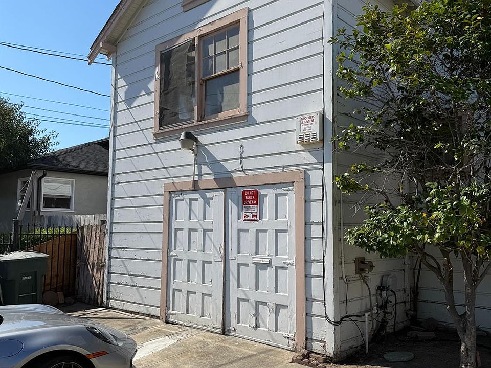 1st image of 290 E 16th Street