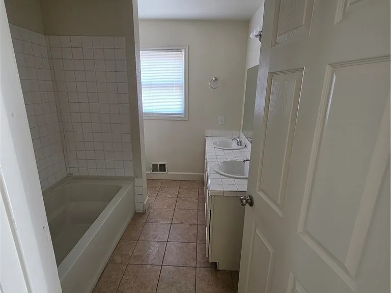 1590 Mustang Dr — Photo 25