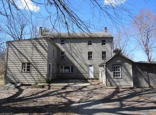 66 Trenton Ave, Frenchtown, NJ 08825