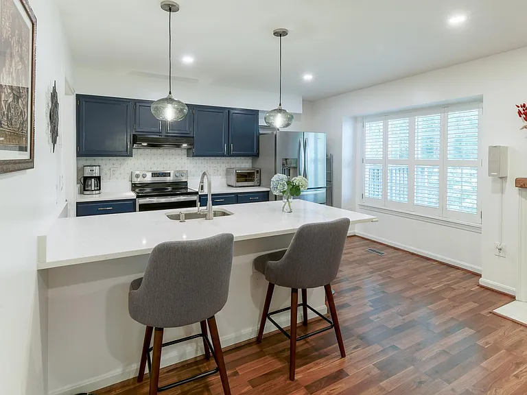 1527 Casino Cir — Photo 15