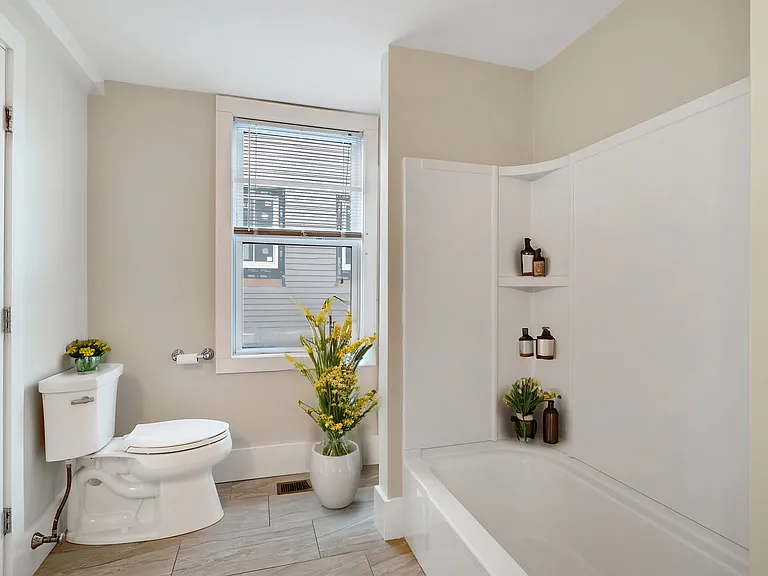 11 Forrester St #1B — Photo 7