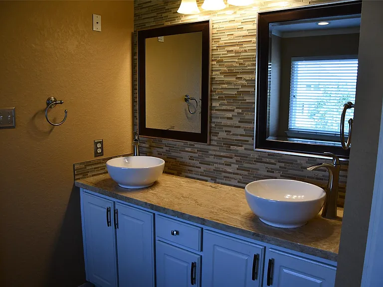 18118 Cypress Valley Ln — Photo 20