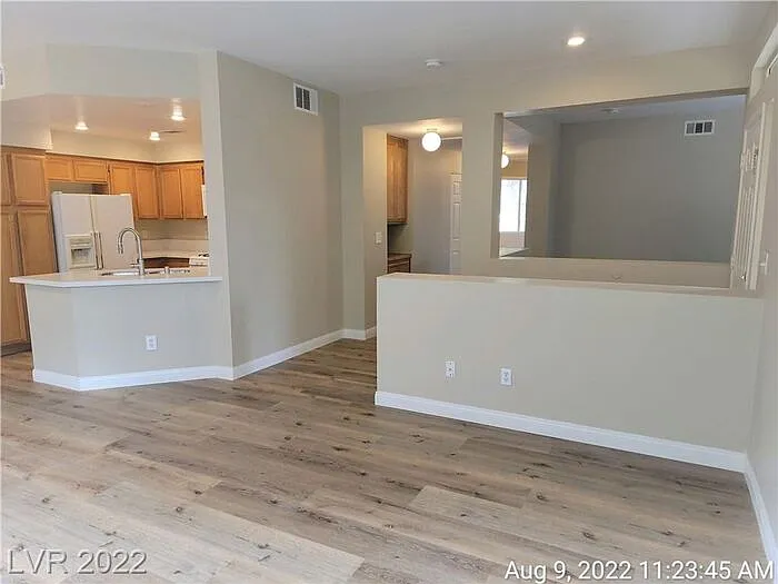 2 bed, 2.0 bath, 1316 sqft, $1,650 — Photo 4
