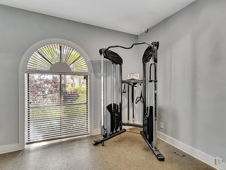 738 Executive Center Dr #21 — Photo 22