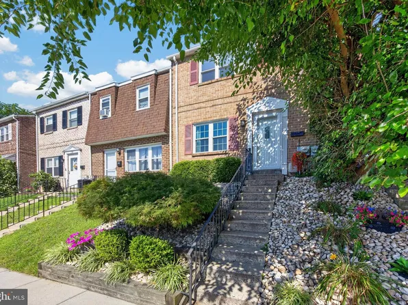 2002 Bayless Pl, Eagleville, PA 19403
