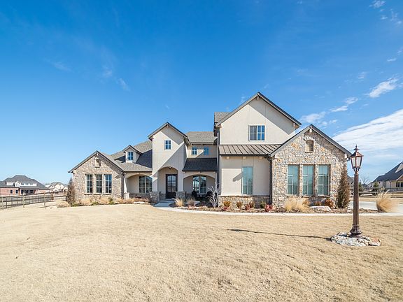 2nd image of 6389 N Twin Creeks Dr