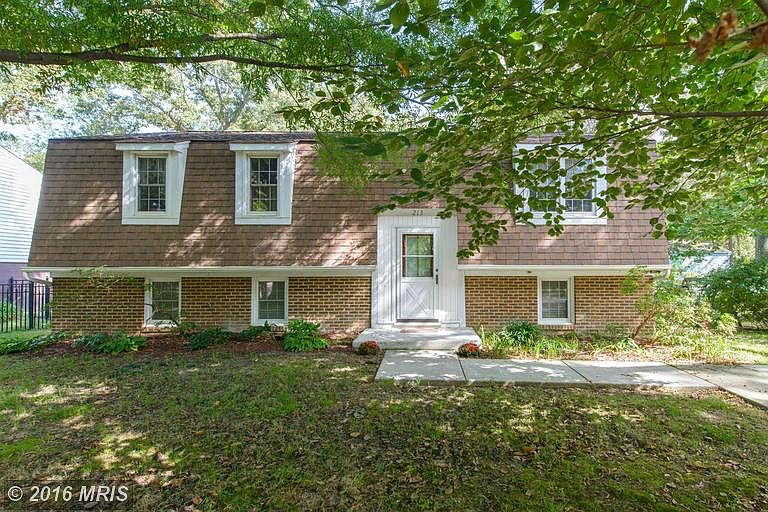 1st image of 213 Catalfa Ave