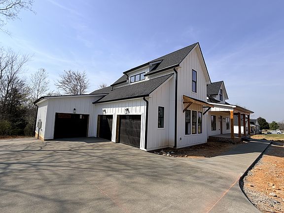 3rd image of 2660 Jarrell Ridge Rd