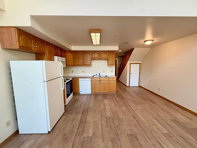 816 S College Ave — Photo 24