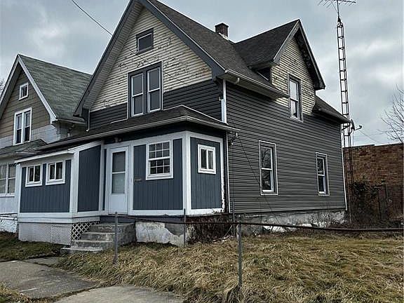 2nd image of 1462 N Ontario St
