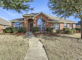 6802 Providence Dr, Rowlett, TX 75089
