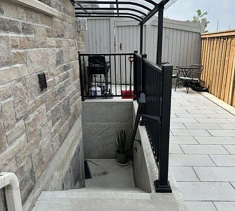 3rd image of 534 Coronation Rd #Basement