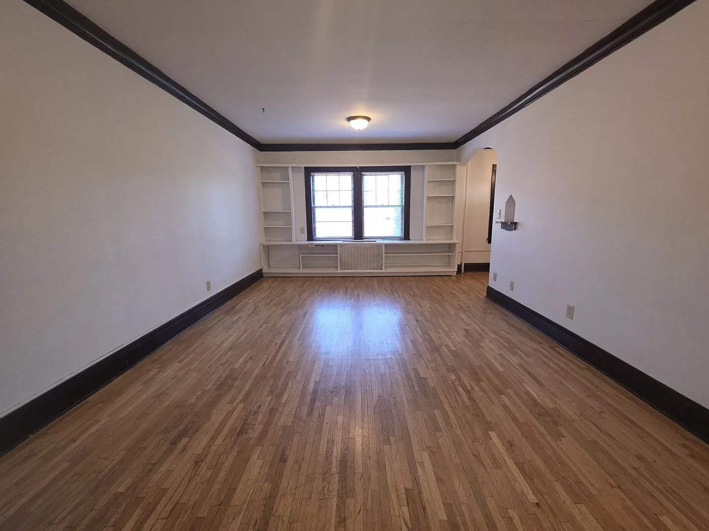 231 Dayton Ave — Photo 1