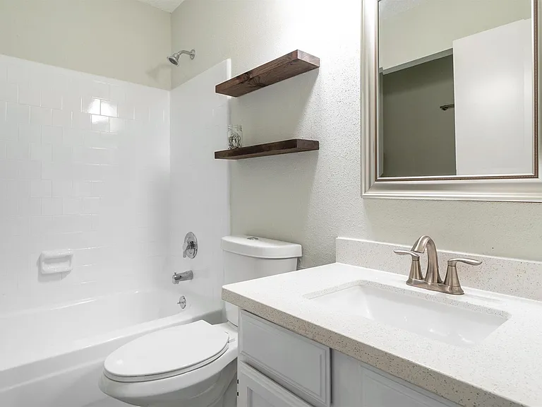 5314 Hazelgrove Dr — Photo 6