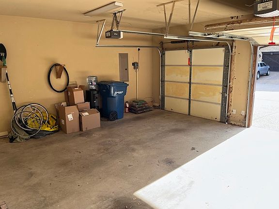 4th image of 2128 Portwood Way