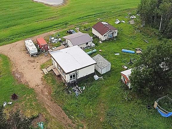 5th image of 203068 E Township Road 662