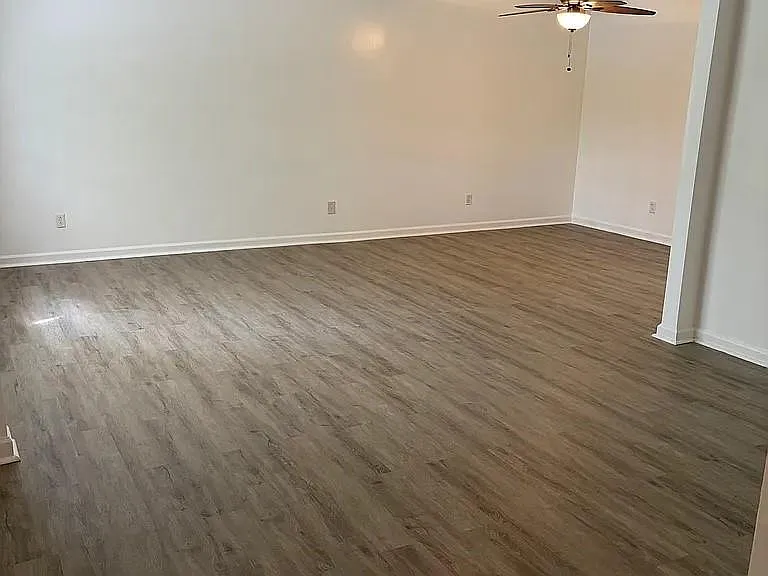 300 Winding River Dr #G — Photo 19