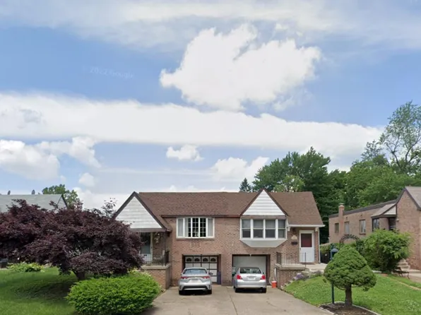 8304 Pine Rd, Philadelphia, PA 19111