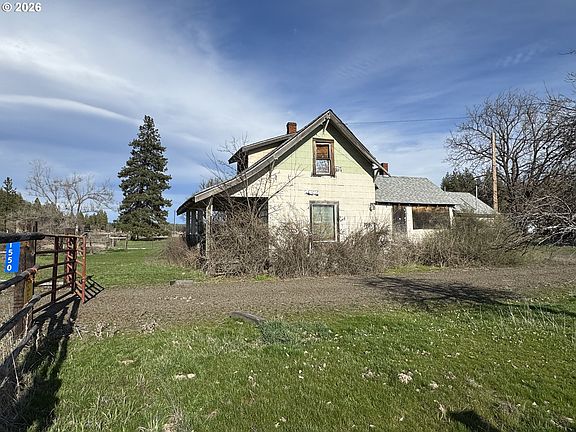 4th image of 1550 Highway 97