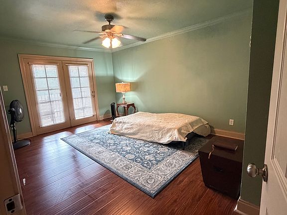 4th image of 112 Hillside Dr APT 37