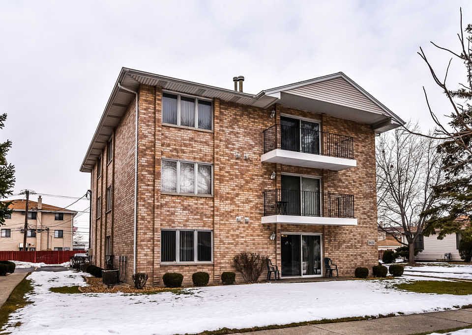 1st image of 9432 S Kolmar Ave #3B