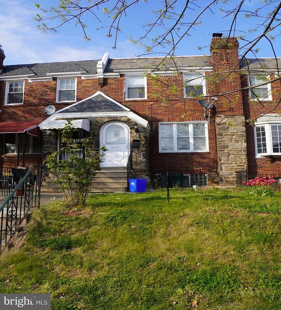 461 Alcott St photo 1