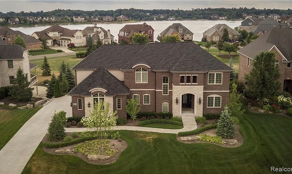 1st image of 10517 Stoney Point Dr