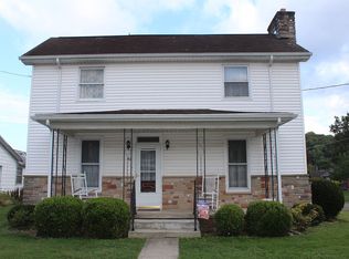 52 W 7th St, Dresden, OH 43821